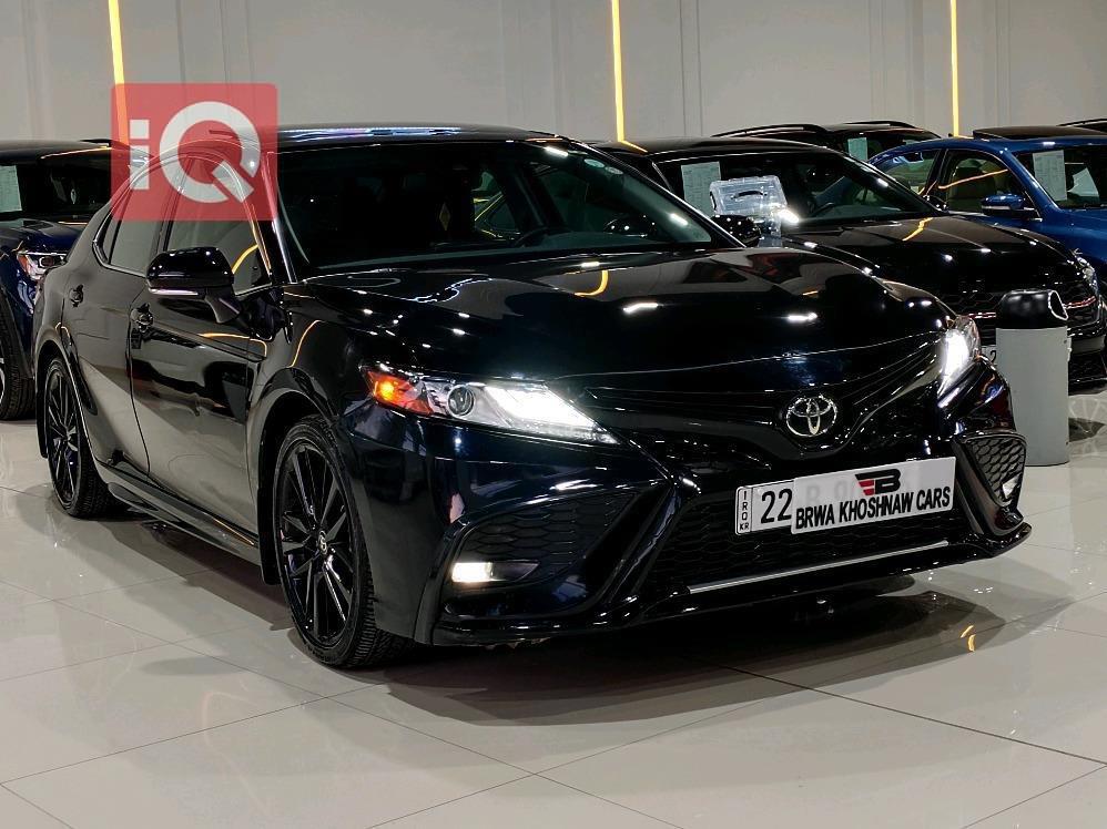 تۆیۆتا کامری